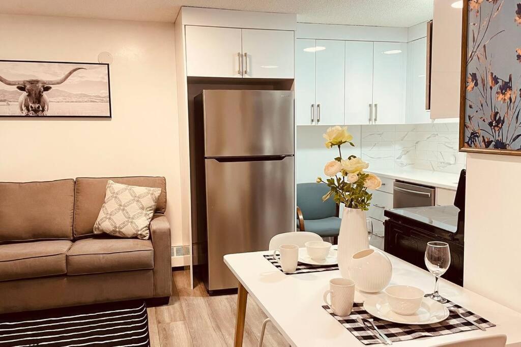 Unit #204 Cozy Mountain View 2Br In Canmore Downtown Exteriér fotografie